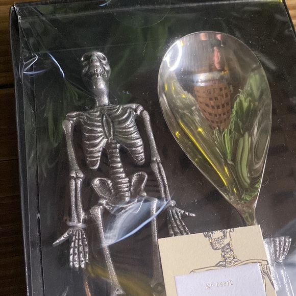 Pottery Barn Spooky Silver Metal Boxed Serving Set 💀 - Picture 3 of 12